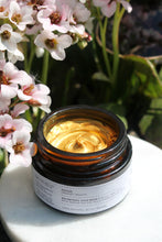 Lataa kuva Galleria-katseluun, Evolve Organic Beauty: Bio-Retinol Gold Mask KASVONAAMIO, 60ml
