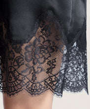 Lataa kuva Galleria-katseluun, Aubade: Toi Mon Amour Kimono 100% silkkiä
